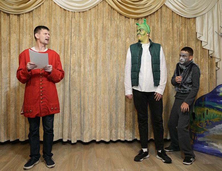 Шрек. Спектакль 9 класса