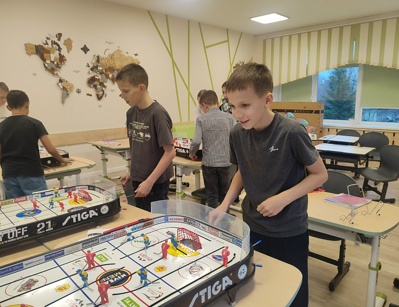 Турнир по настольному хоккею