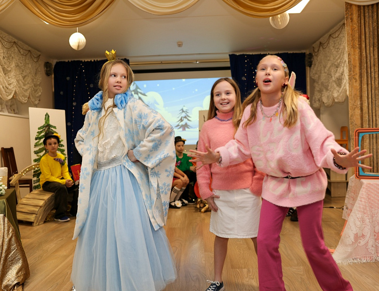 Не 12 месяцев. Спектакль 4а класса