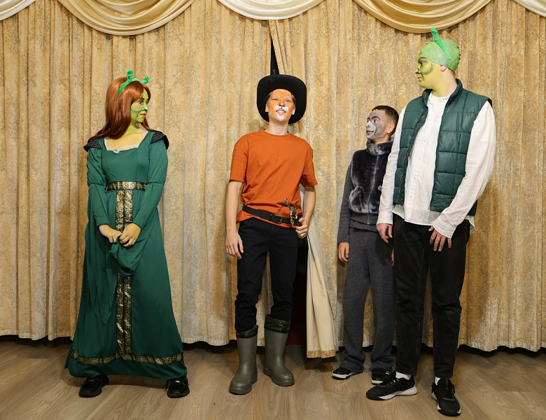 Шрек. Спектакль 9 класса