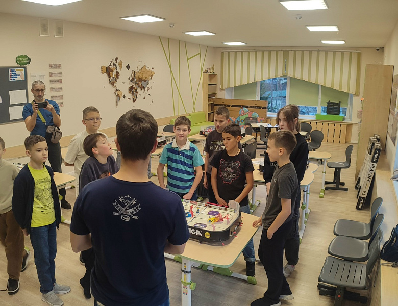 Турнир по настольному хоккею