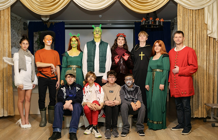 Шрек. Спектакль 9 класса